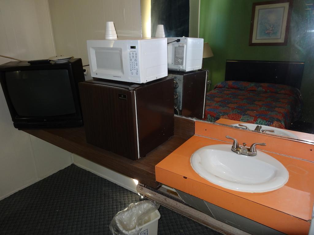 Sparta Motel Room photo