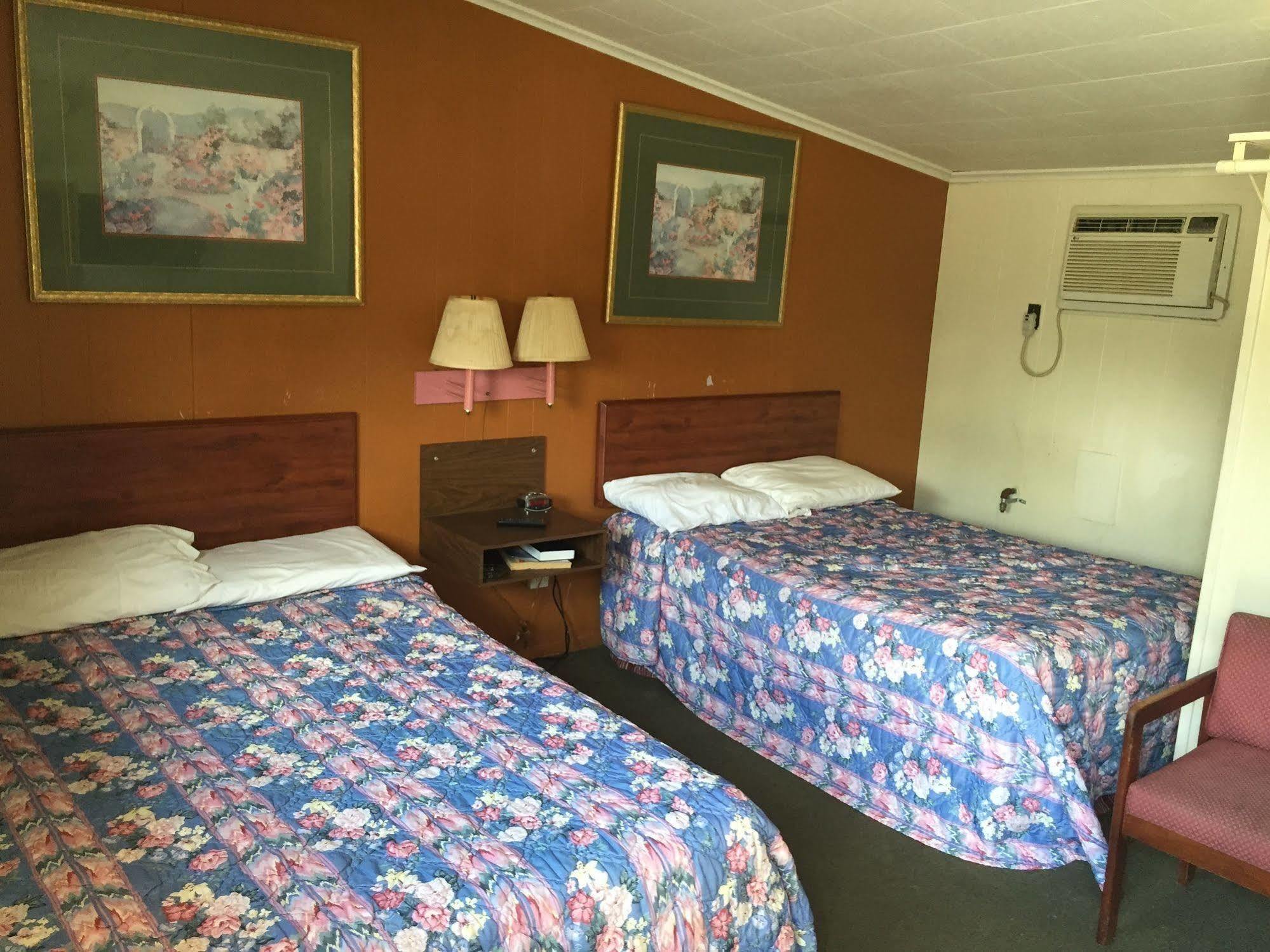 Sparta Motel Exterior photo